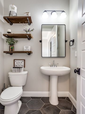 2000 Ragland Trail, Azle, TX 76020