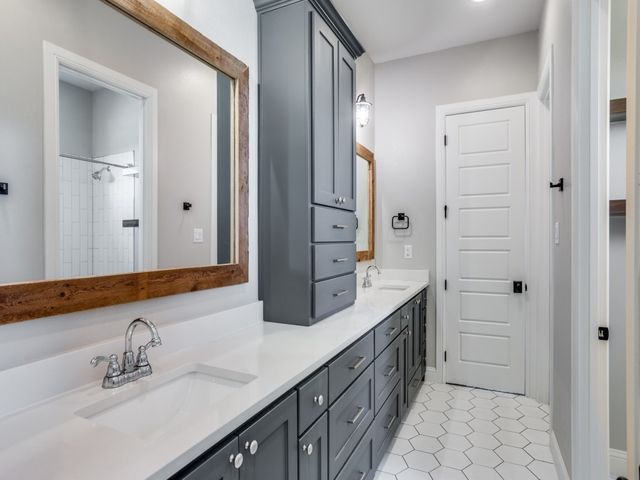 2000 Ragland Trail, Azle, TX 76020