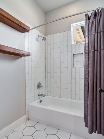 2000 Ragland Trail, Azle, TX 76020