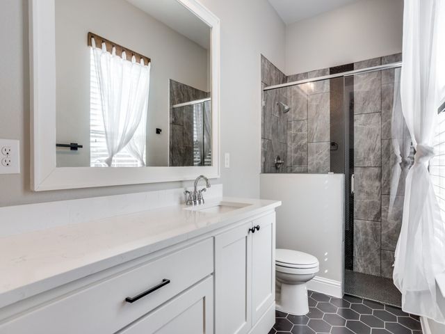 2000 Ragland Trail, Azle, TX 76020