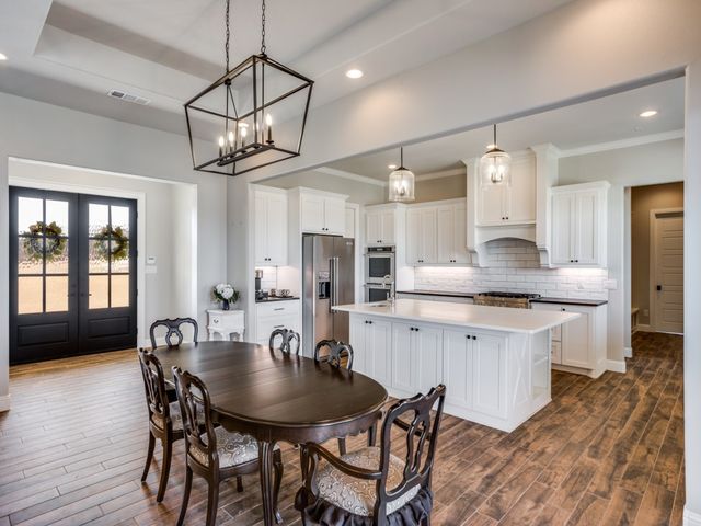 2000 Ragland Trail, Azle, TX 76020