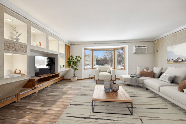 527 W Eastman Street 2C, Arlington Heights, IL 60005