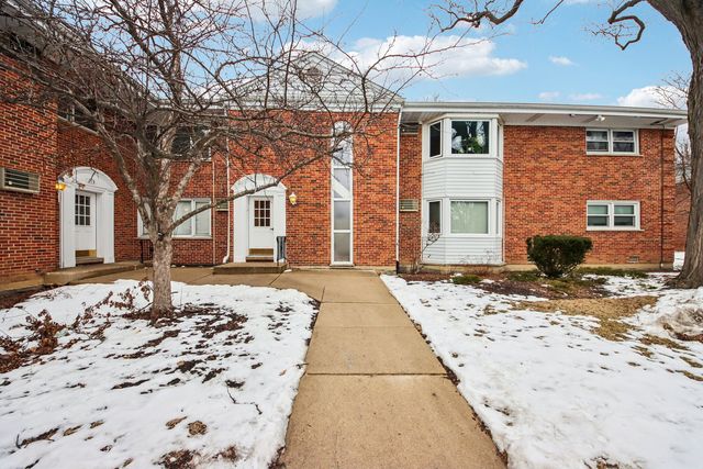 527 W Eastman Street 2C, Arlington Heights, IL 60005