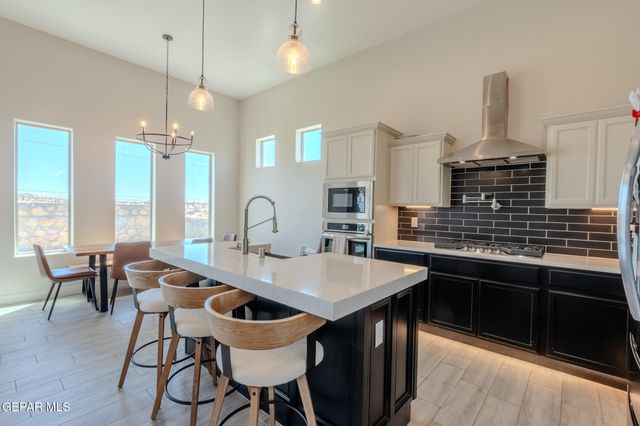 13364 EMERALD GLASS Drive, Horizon City, TX 79928