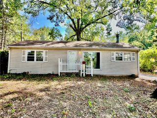 223 E Bannister Road, Kansas City, MO 64114