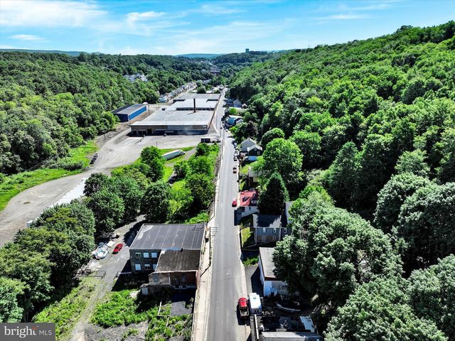 468 PEACOCK STREET, Pottsville, PA 17901
