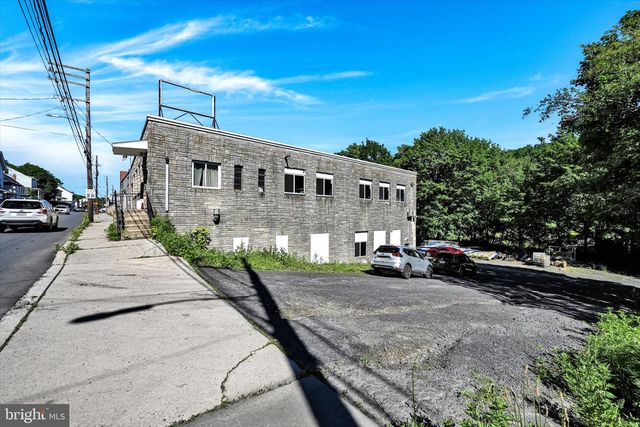 468 PEACOCK STREET, Pottsville, PA 17901
