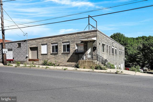 468 PEACOCK STREET, Pottsville, PA 17901