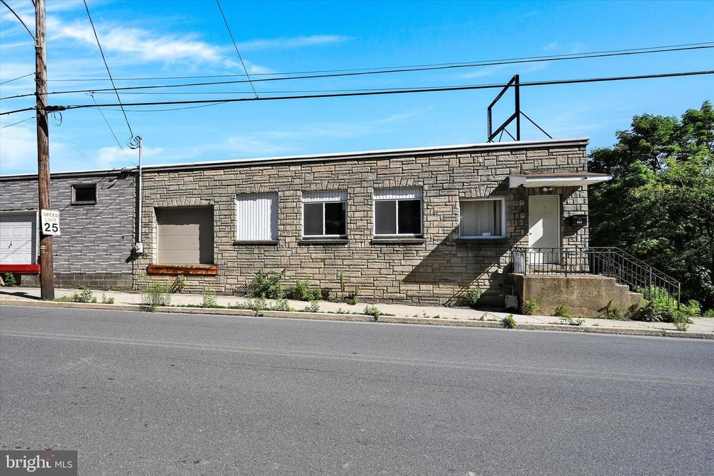 468 PEACOCK STREET, Pottsville, PA 17901