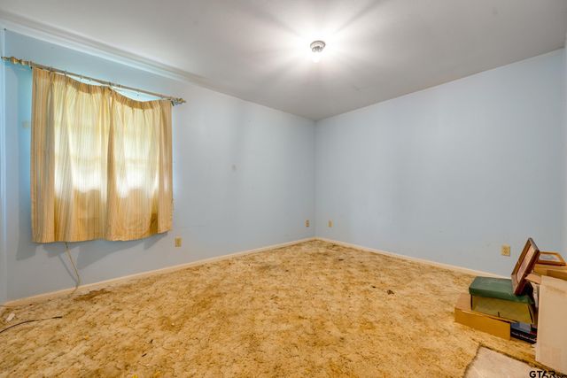 1054 AN COUNTY ROAD 415, Palestine, TX 75801