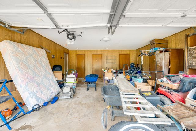 1054 AN COUNTY ROAD 415, Palestine, TX 75801