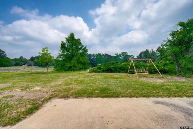 1054 AN COUNTY ROAD 415, Palestine, TX 75801