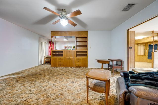 1054 AN COUNTY ROAD 415, Palestine, TX 75801