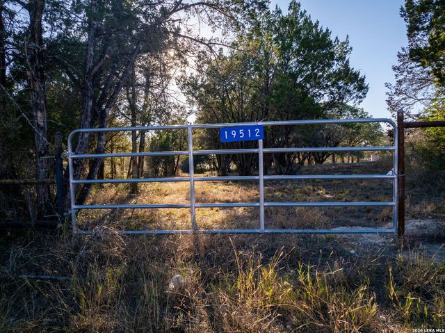 19512 Tonkawa Pass, Garden Ridge, TX 78266