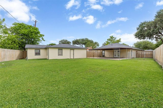 510 Bennett Drive, Pasadena, TX 77503