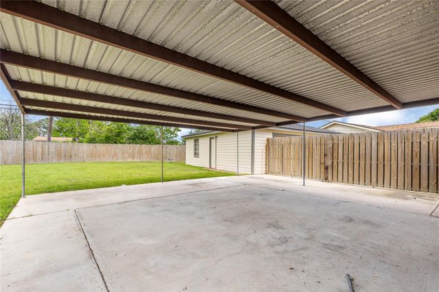 510 Bennett Drive, Pasadena, TX 77503