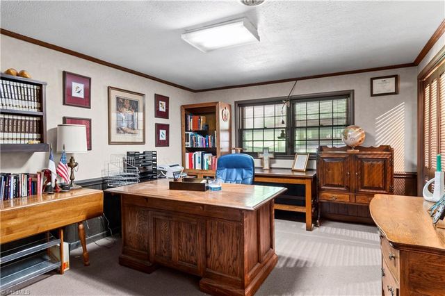 4220 Mashie Drive, Pfafftown, NC 27040