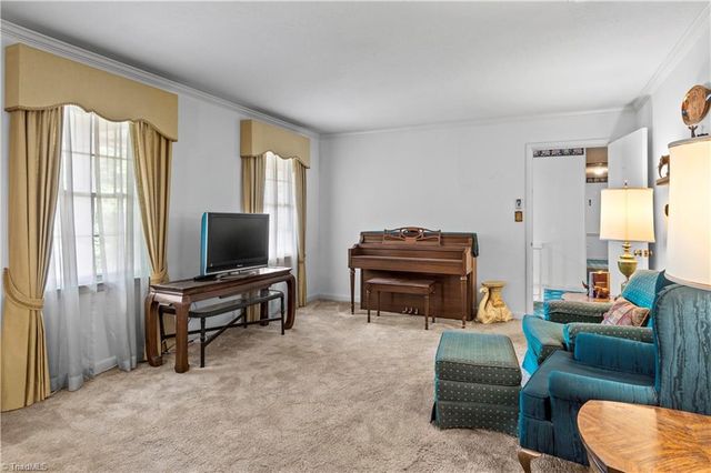 4220 Mashie Drive, Pfafftown, NC 27040