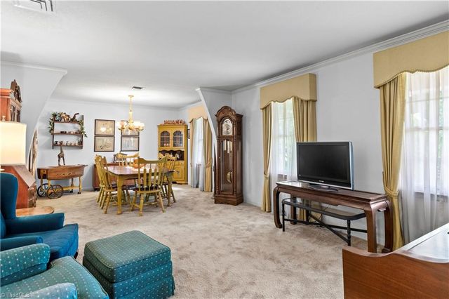 4220 Mashie Drive, Pfafftown, NC 27040