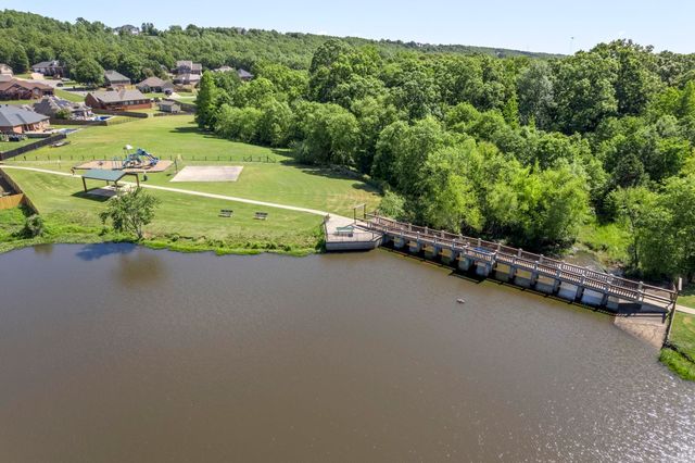 130 Lakeland Drive, Cabot, AR 72023