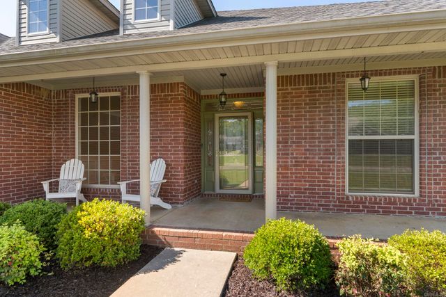 130 Lakeland Drive, Cabot, AR 72023