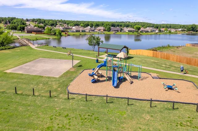 130 Lakeland Drive, Cabot, AR 72023
