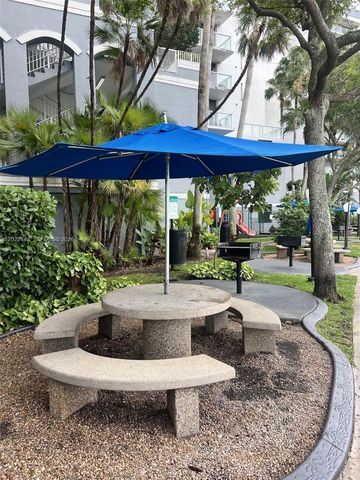 5085 NW 7th St 503, Miami, FL 33126
