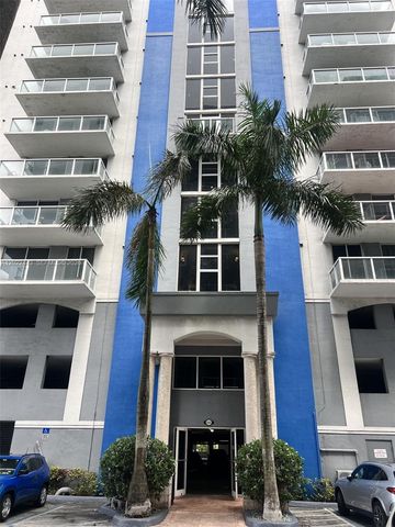 5085 NW 7th St 503, Miami, FL 33126