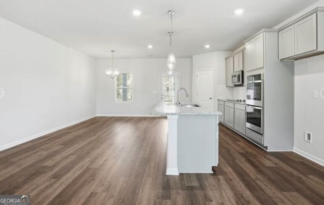 1555 Sungrown Way, Mcdonough, GA 30253