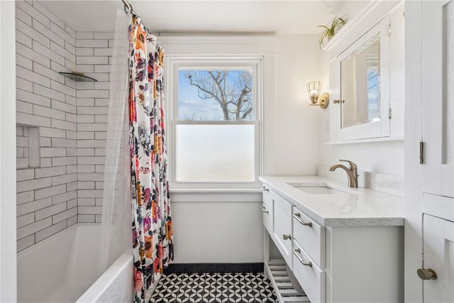 535 Forest Drive SE, Cedar Rapids, IA 52403