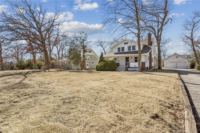 535 Forest Drive SE, Cedar Rapids, IA 52403