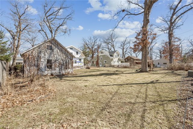 535 Forest Drive SE, Cedar Rapids, IA 52403