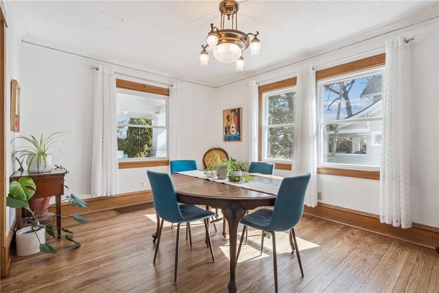 535 Forest Drive SE, Cedar Rapids, IA 52403