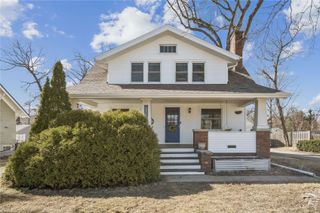 535 Forest Drive SE, Cedar Rapids, IA 52403