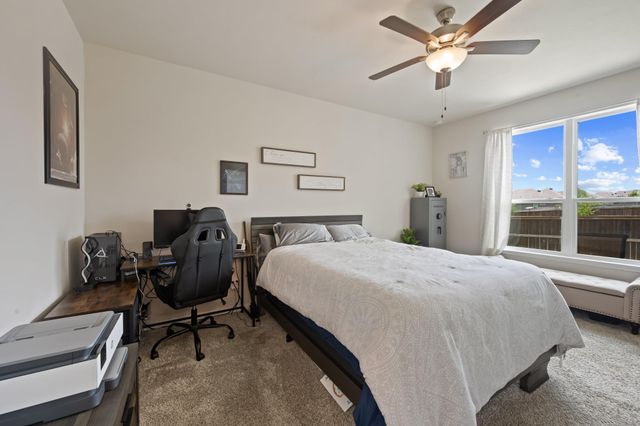 2040 Muscadine Trail, Brenham, TX 77833