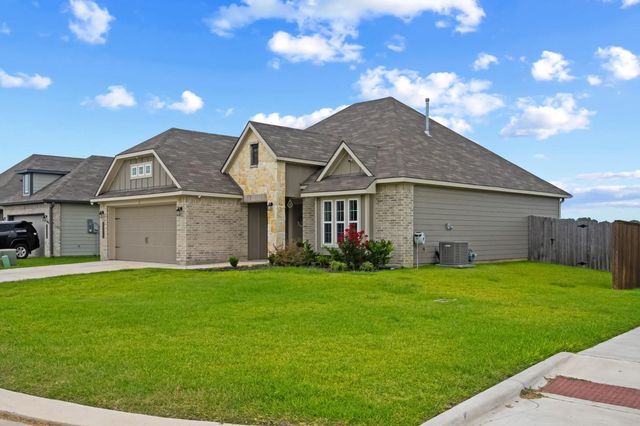 2040 Muscadine Trail, Brenham, TX 77833