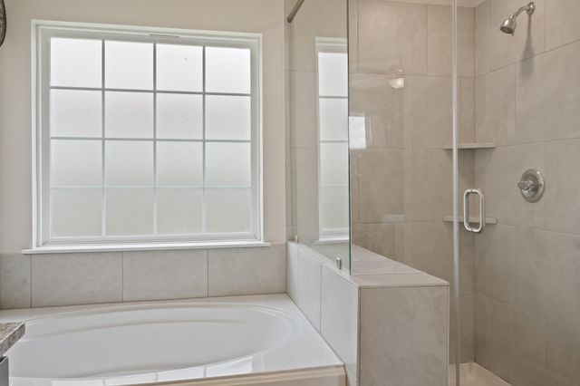 2040 Muscadine Trail, Brenham, TX 77833