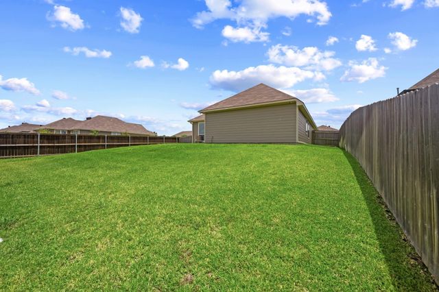 2040 Muscadine Trail, Brenham, TX 77833
