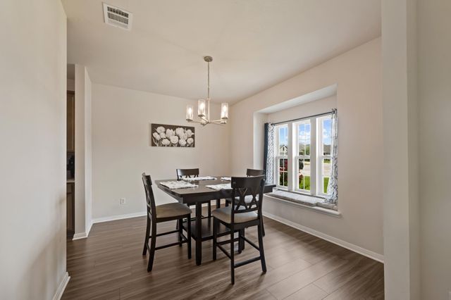 2040 Muscadine Trail, Brenham, TX 77833