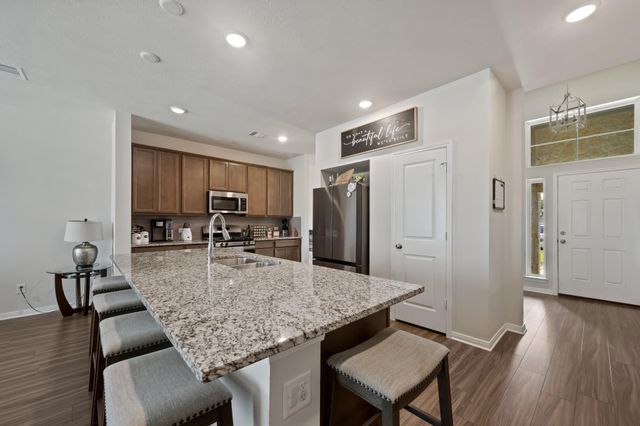 2040 Muscadine Trail, Brenham, TX 77833