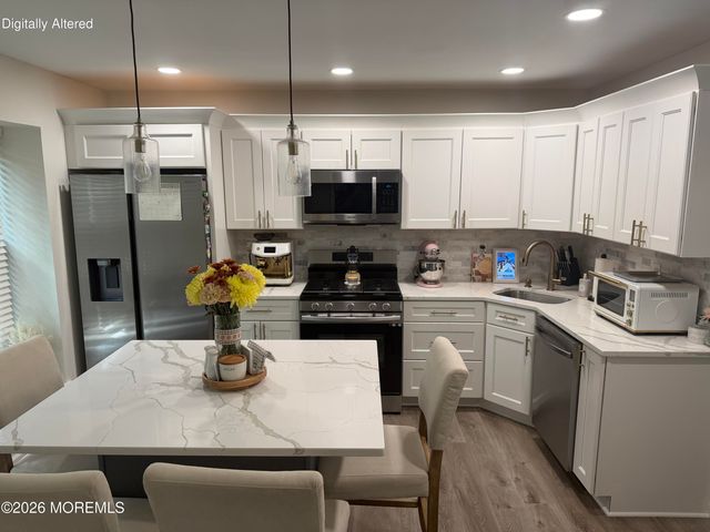 903 Bent Trail 837, Toms River, NJ 08753