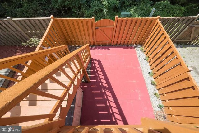 8434 SPRINGFIELD OAKS DR, Springfield, VA 22153