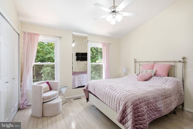 8434 SPRINGFIELD OAKS DR, Springfield, VA 22153