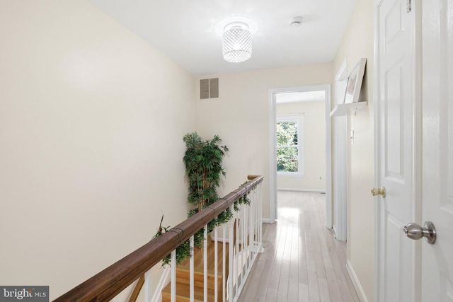 8434 SPRINGFIELD OAKS DR, Springfield, VA 22153