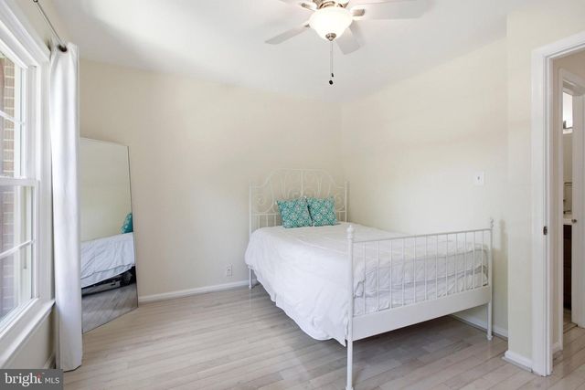 8434 SPRINGFIELD OAKS DR, Springfield, VA 22153
