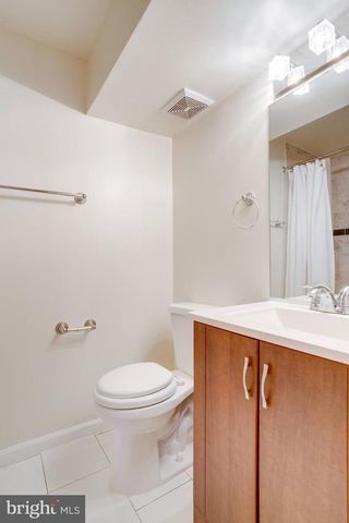 8434 SPRINGFIELD OAKS DR, Springfield, VA 22153