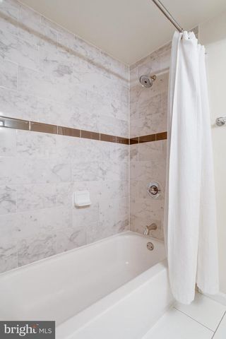 8434 SPRINGFIELD OAKS DR, Springfield, VA 22153