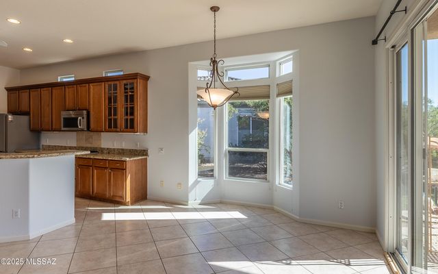 13607 N Gold Cholla Place, Marana, AZ 85658