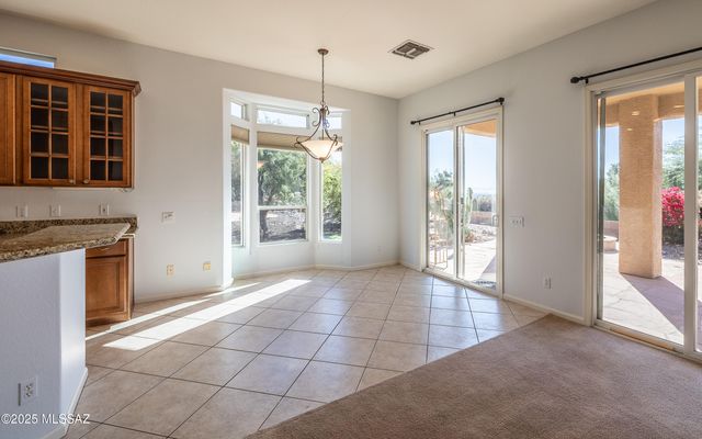 13607 N Gold Cholla Place, Marana, AZ 85658