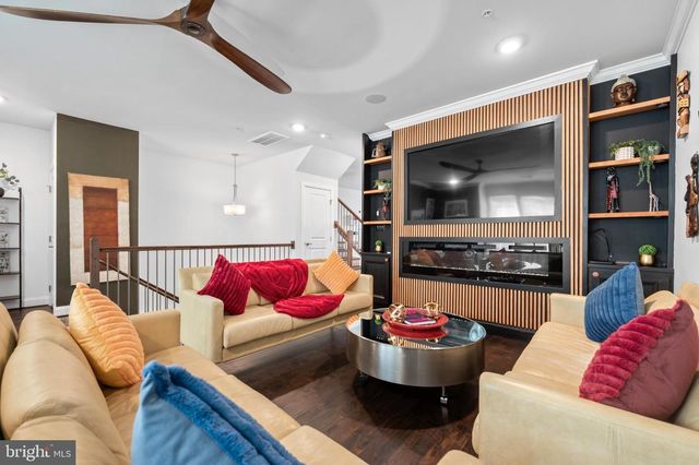 3207 TRIBUNE CT, Hyattsville, MD 20782